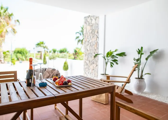 Li Mango Otel Tigaki