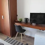 Li Mango Tigaki