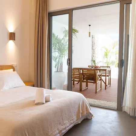 Li Mango Hotel 3*