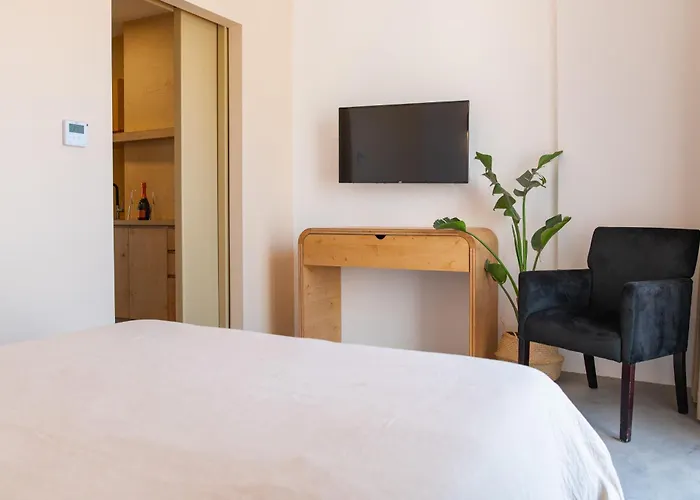 Li Mango 3* Τιγκάκι