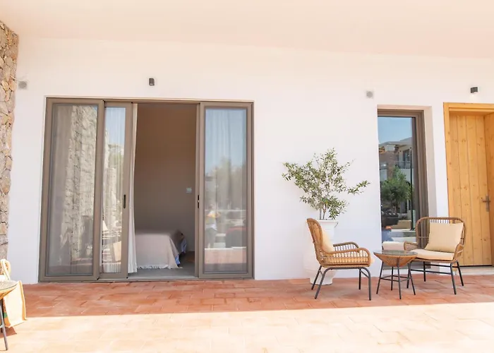 Li Mango Τιγκάκι