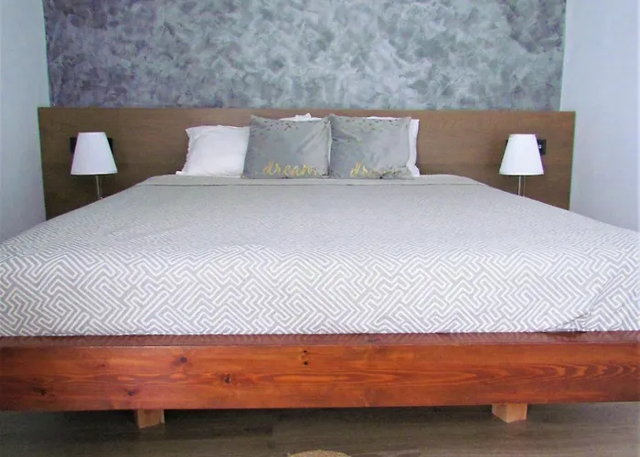 Li Mango 3* Τιγκάκι